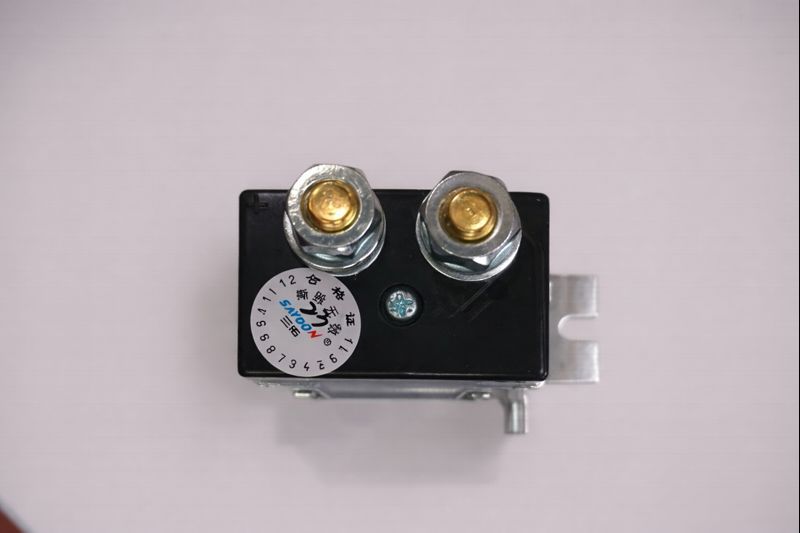 CONTACTOR 80VDC 125A - CÁI