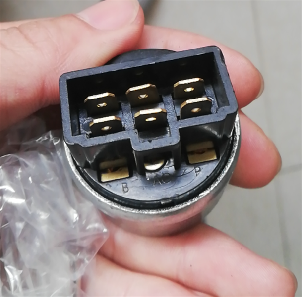 Ổ KHÓA ĐỀ C16 FD20~30 - CÁI