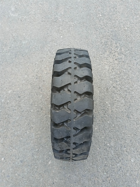 VỎ ĐẶC 600-9 (RIM 4.00) - CÁI