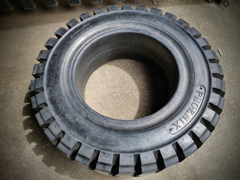 VỎ ĐẶC 28-9-15 (815-15) - RIM 7.00 - CÁI