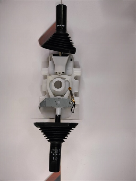 CẦN GẠT SỐ + ĐÈN S4S-2/L02 NISSAN - BỘ