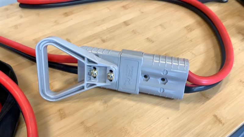 TAY CẦM GIẮC CẮM 175A 600V - CÁI