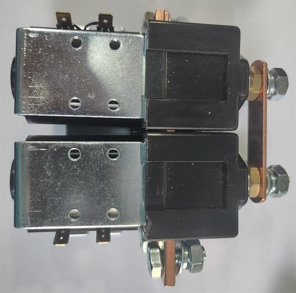 CONTACTOR 24V 200A ( ĐÔI ) - CÁI