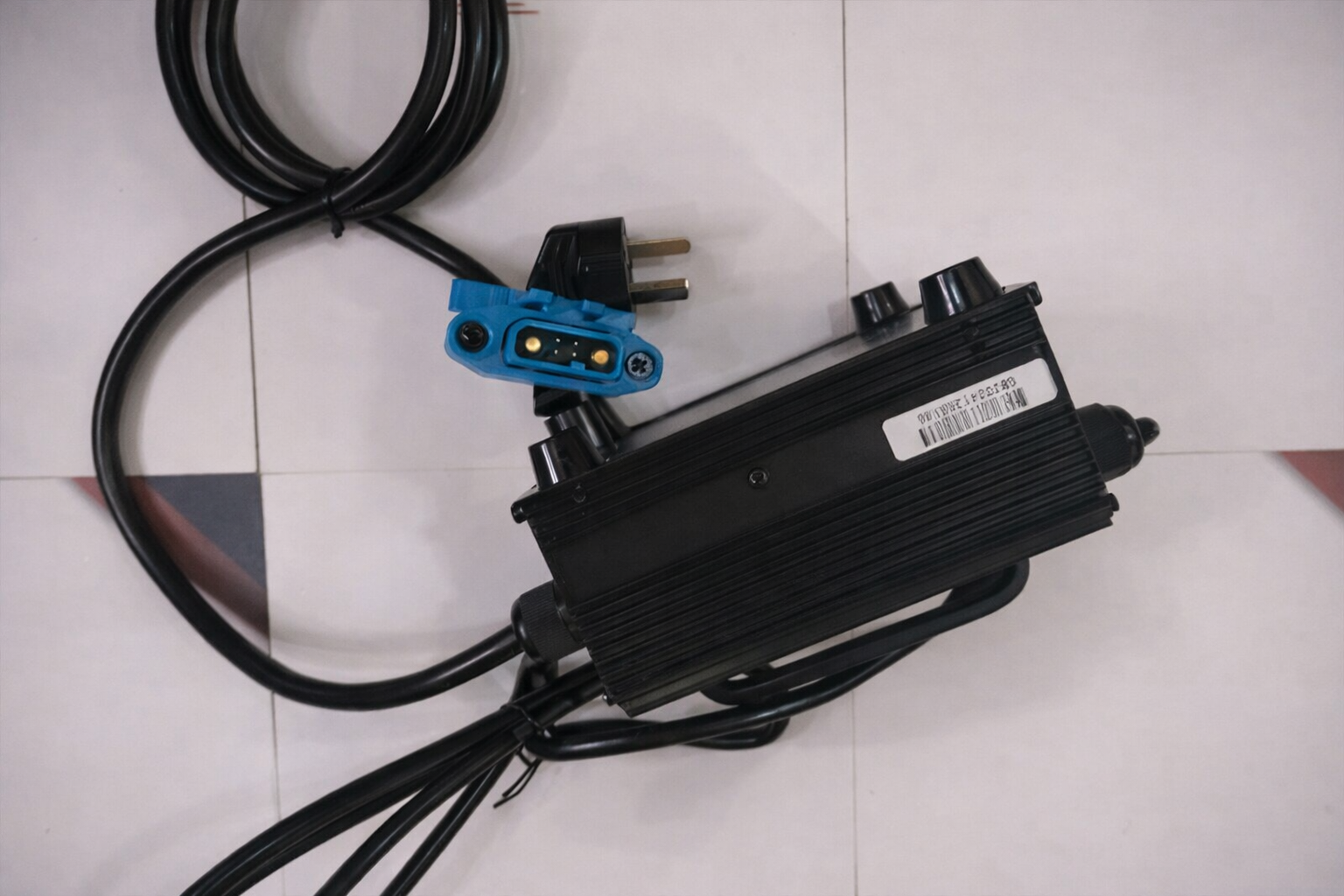 BỘ SẠC BÌNH ẮC QUY 48V 5A CBD18/20J-LI3 - CÁI