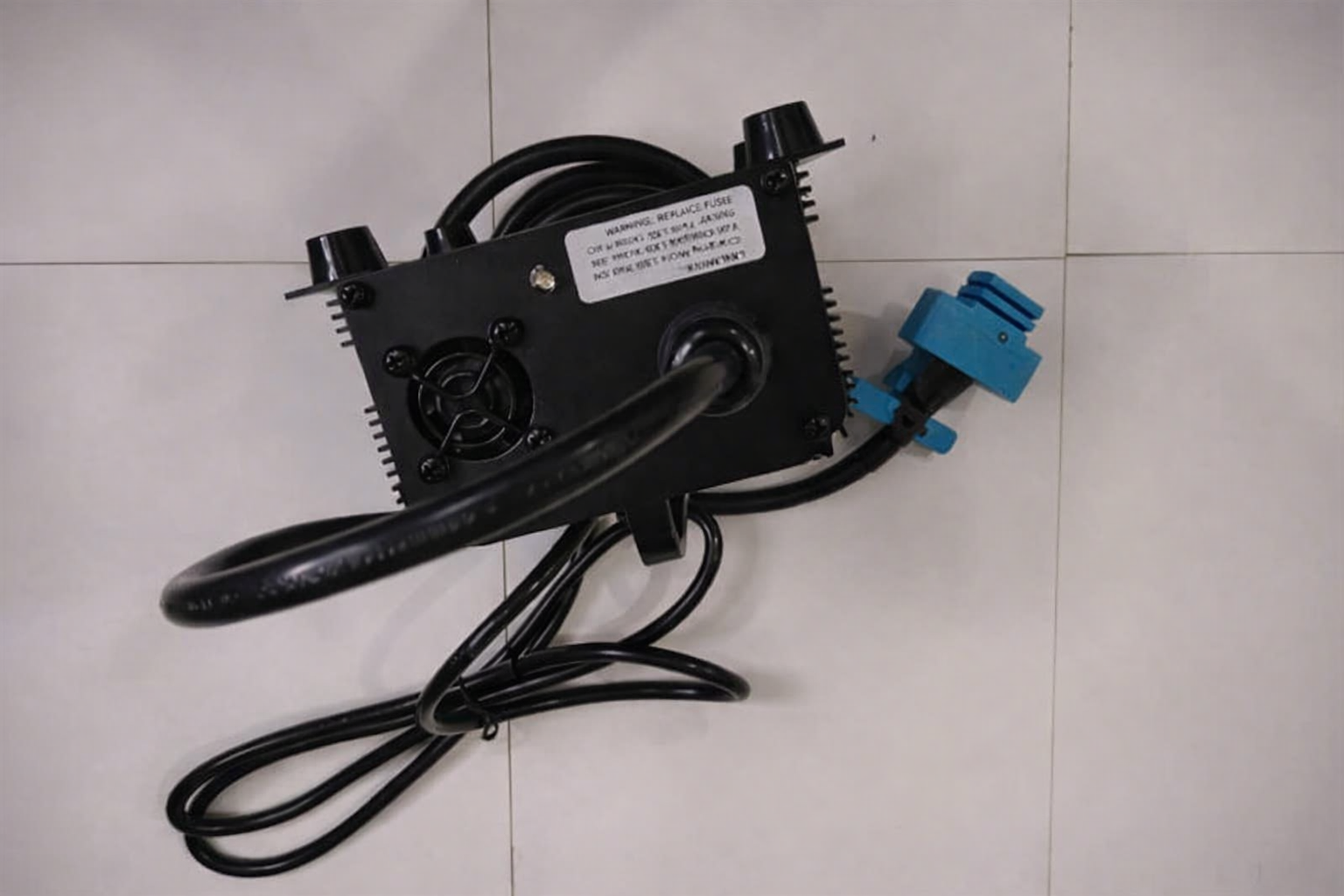 BỘ SẠC BÌNH ẮC QUY 48V 5A CBD18/20J-LI3 - CÁI