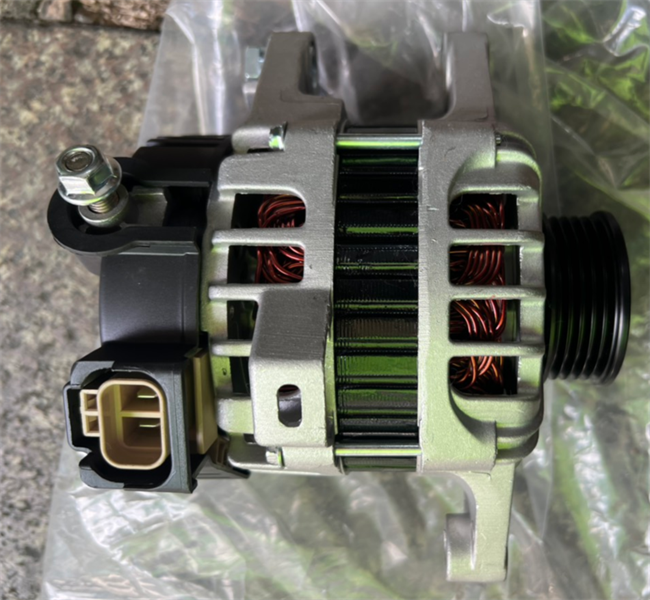 DINAMO D4BB 25DF-7 - CÁI