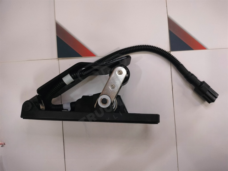 BÀN ĐẠP CHÂN GA 6 DÂY 12V CPCD30-Q10H - CÁI