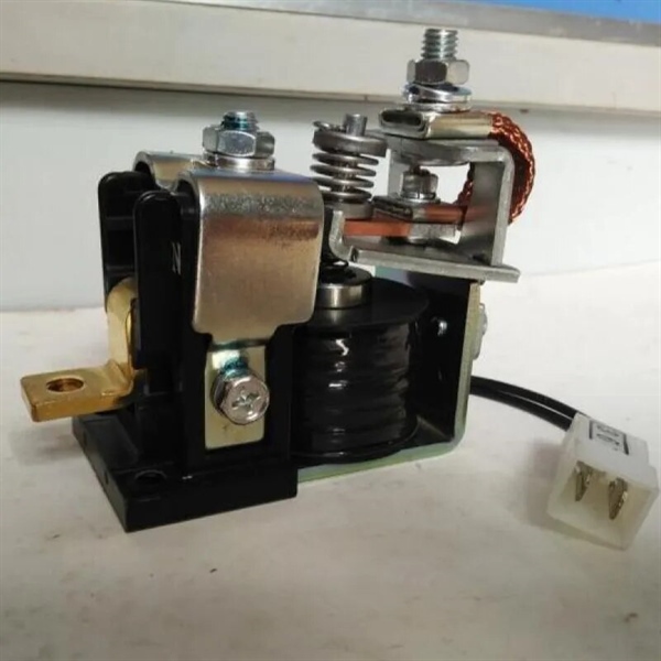CONTACTOR 7FBR15 36V - CÁI