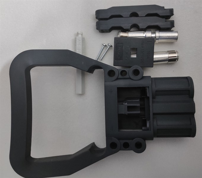 RẮC CẮM 160A-150V (CÓ TAY NẮM) - CÁI