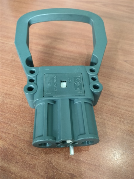 RẮC CẮM 160A-150V (CÓ TAY NẮM) - CÁI